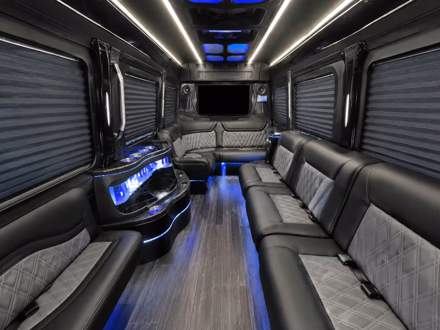 airport transfers and long distance shuttle service from grand rapids