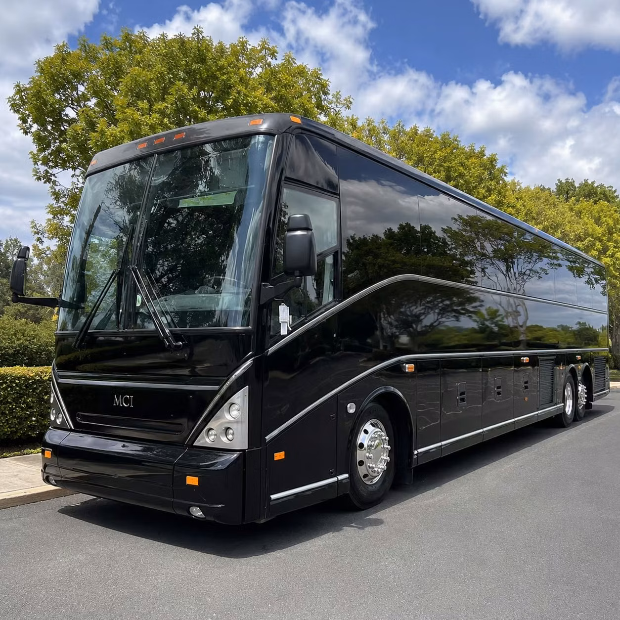 coachbusgrandrapids com makes it possible to ride together to 20 monroe live and every other grand rapids venue