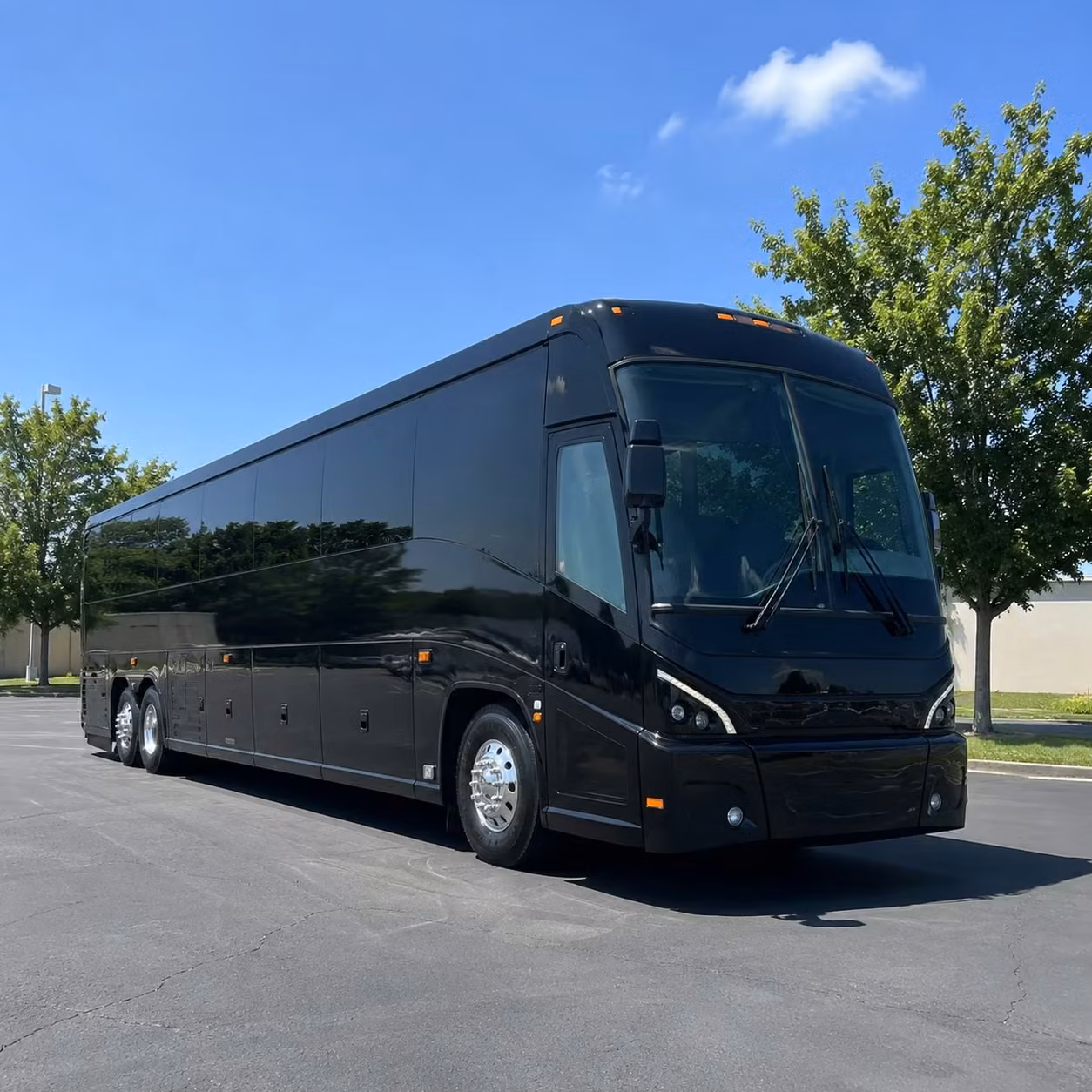 construction crew shuttles and worksite transportation across grand rapids