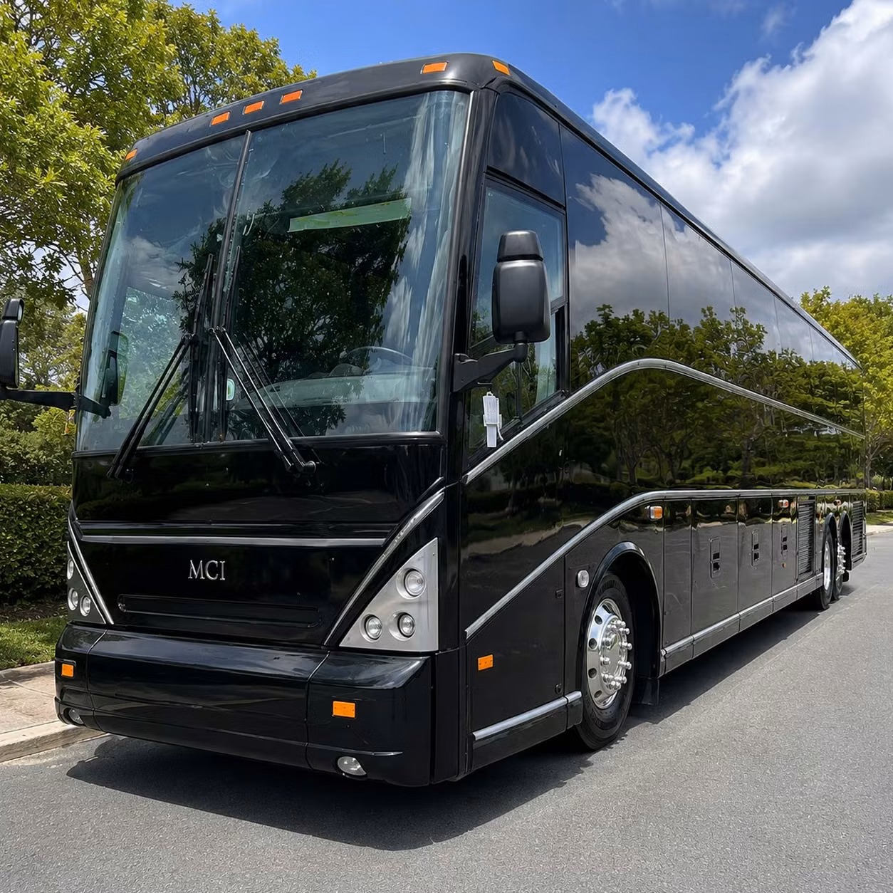 with coachbusgrandrapids com you can arrange airport shuttle service to gerald r ford international